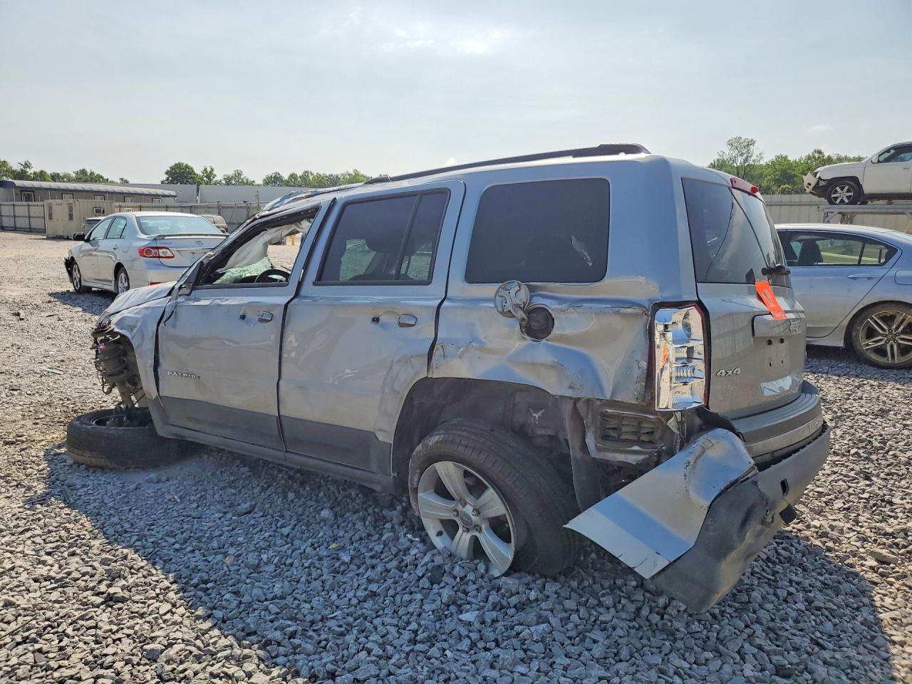 2016 Jeep Patriot Latitude - Image 2
