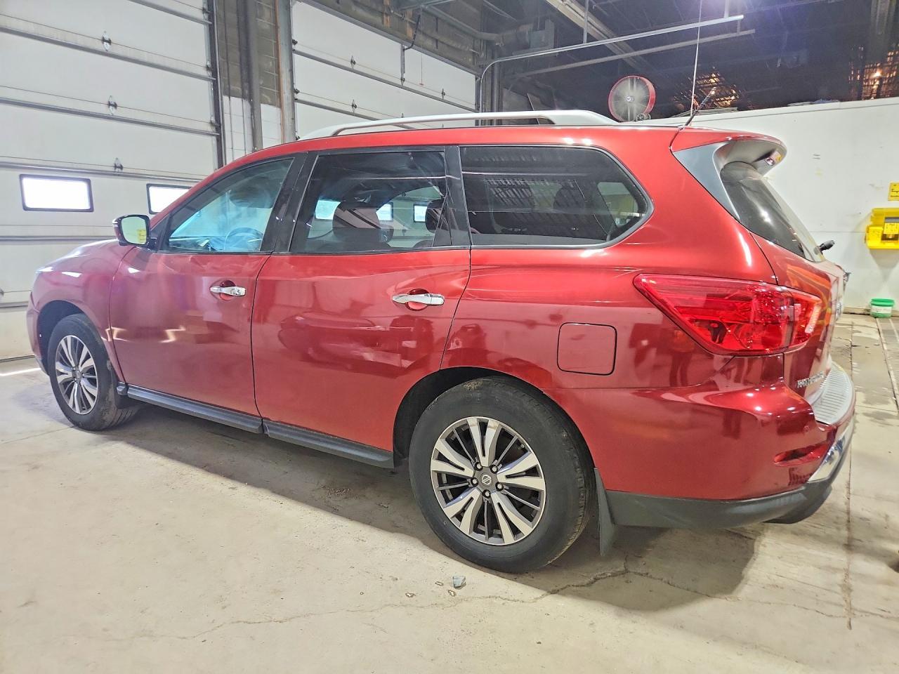 2017 Nissan Pathfinder Sl - Фото 2