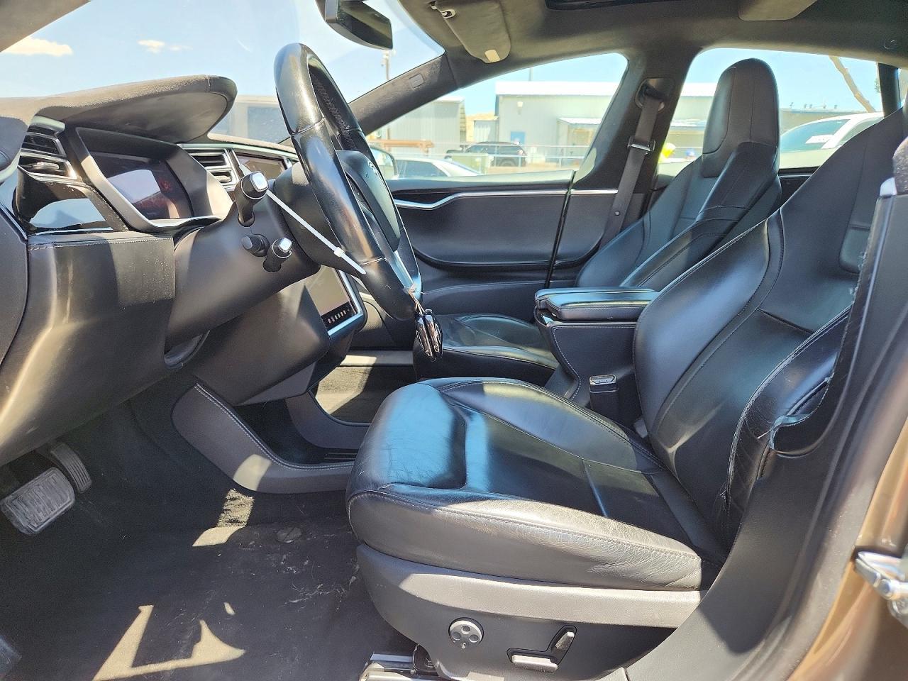 2015 Tesla Model S 70D - Image 7