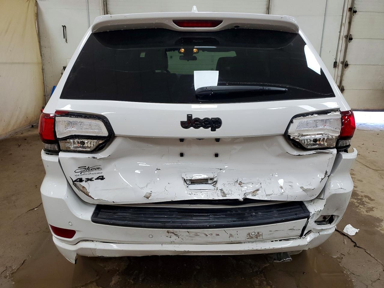 2021 Jeep Grand Cherokee Laredo - Image 6
