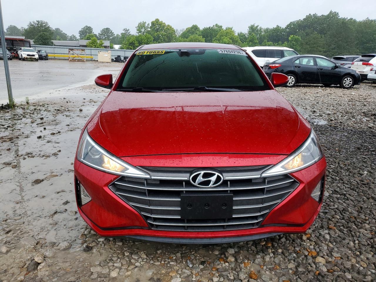 2020 Hyundai Elantra - Image 5