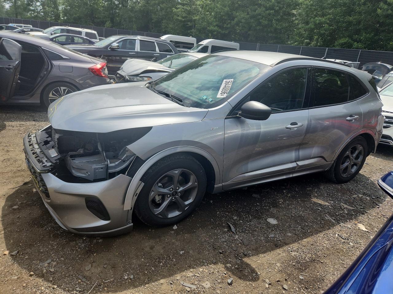 2023 Ford Escape St Line