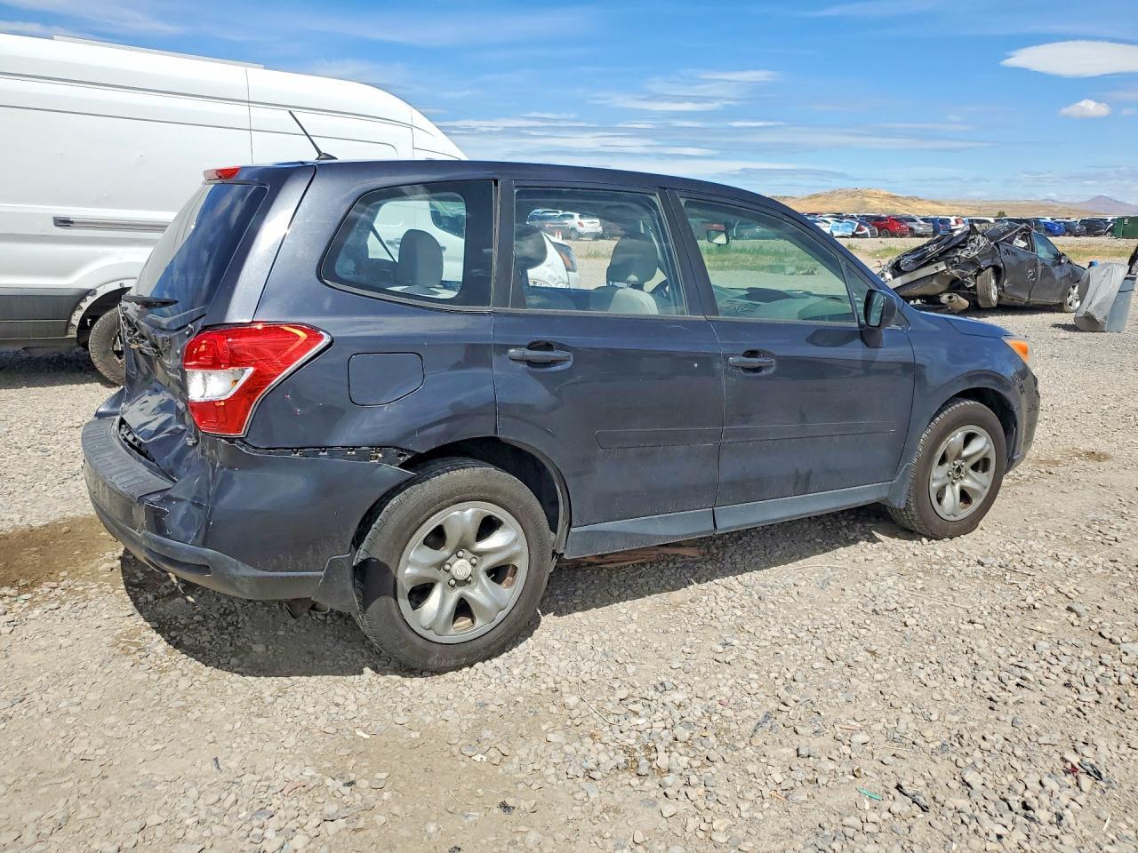2014 Subaru Forester 2.5I - Image 3