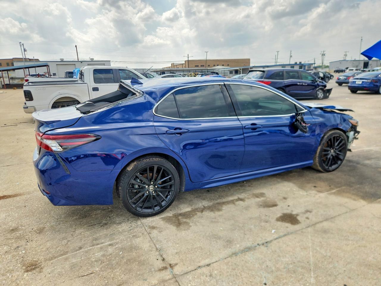 2024 Toyota Camry Xse - Image 3