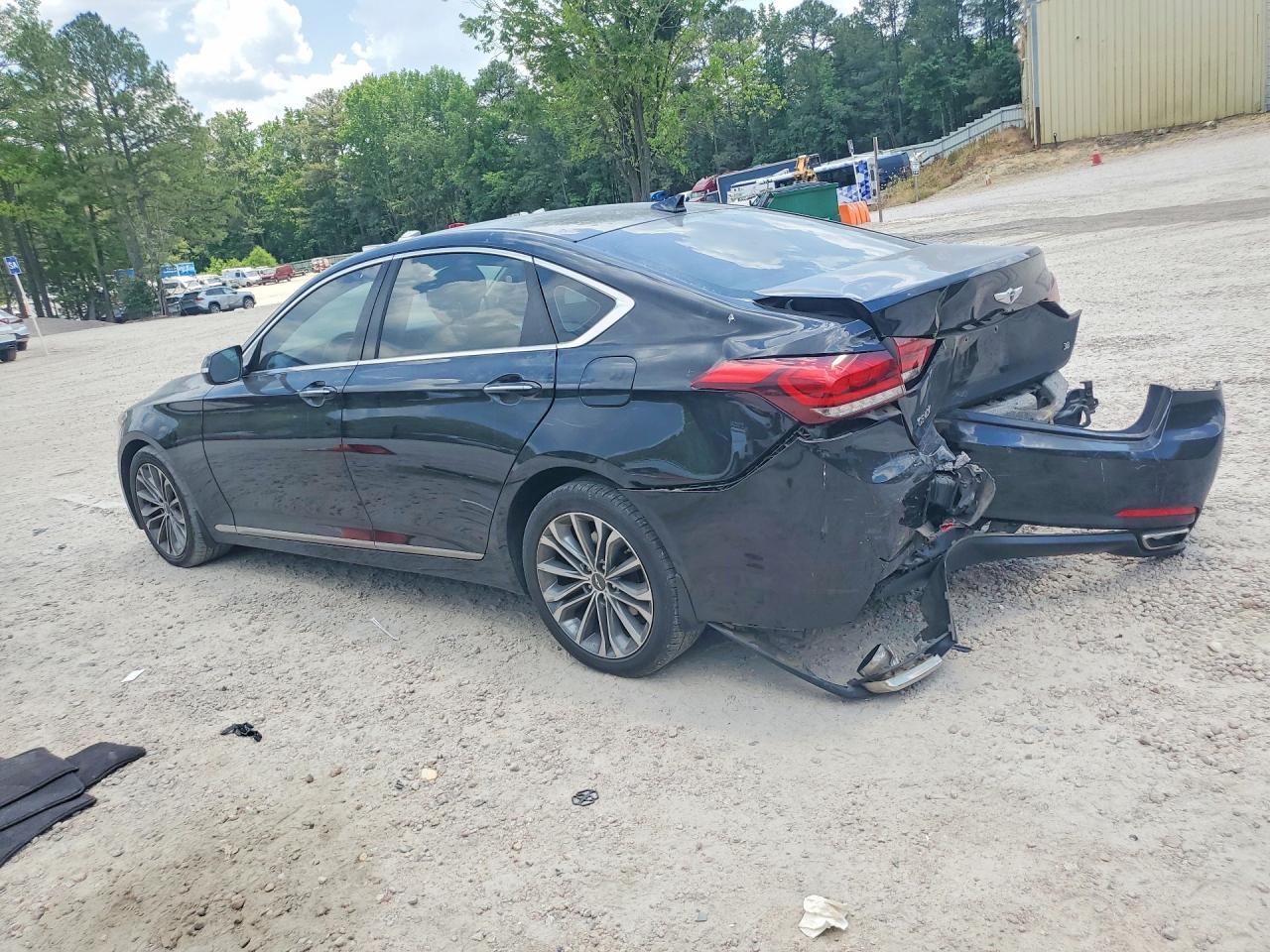 2015 Hyundai Genesis 3.8L - Фото 2