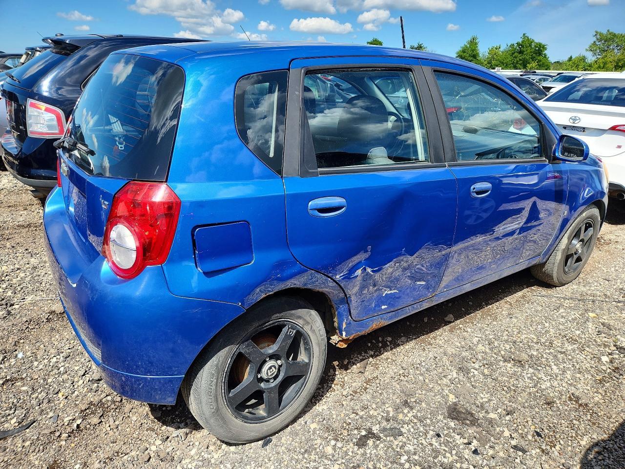 2009 Chevrolet Aveo Ls - Image 3