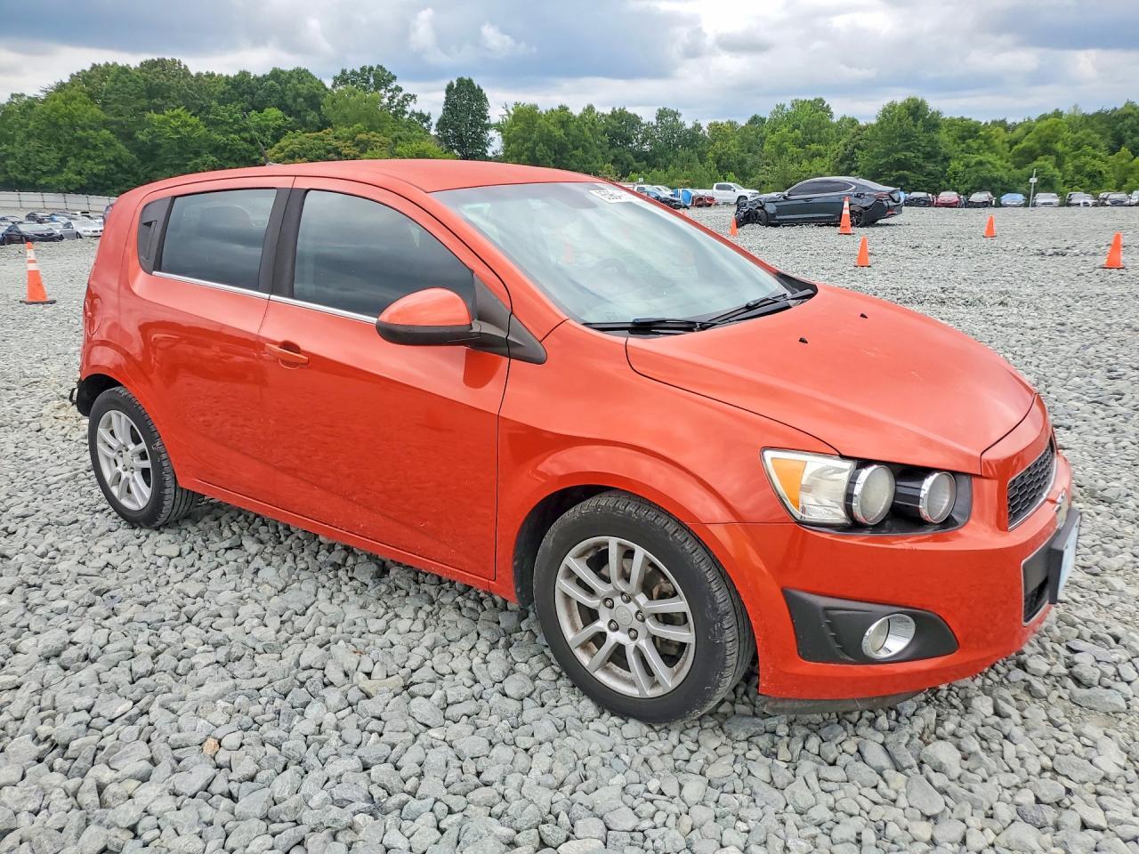 2013 Chevrolet Sonic - Фото 4