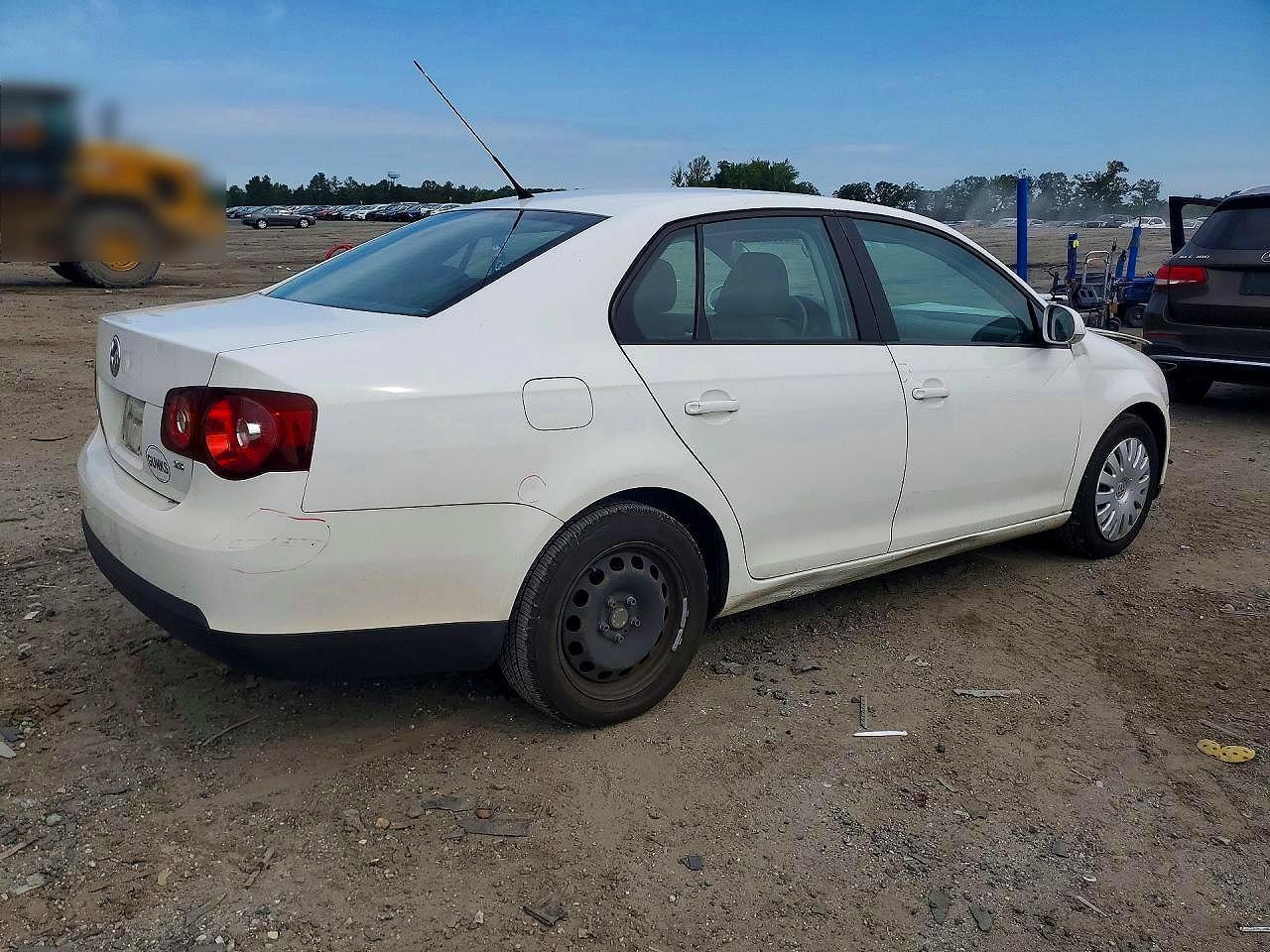 2009 Volkswagen Jetta S - Фото 3