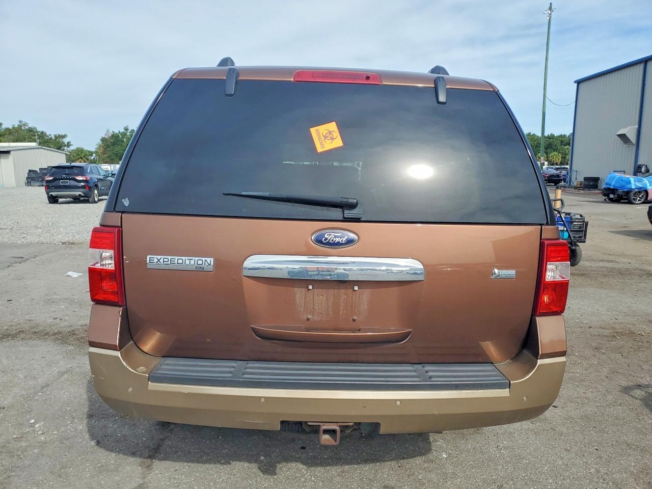 2012 Ford Expedition Xlt - Фото 6