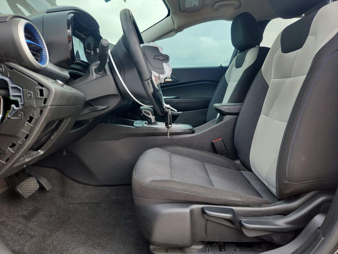 2025 Chevrolet Trax Ls - Фото 7