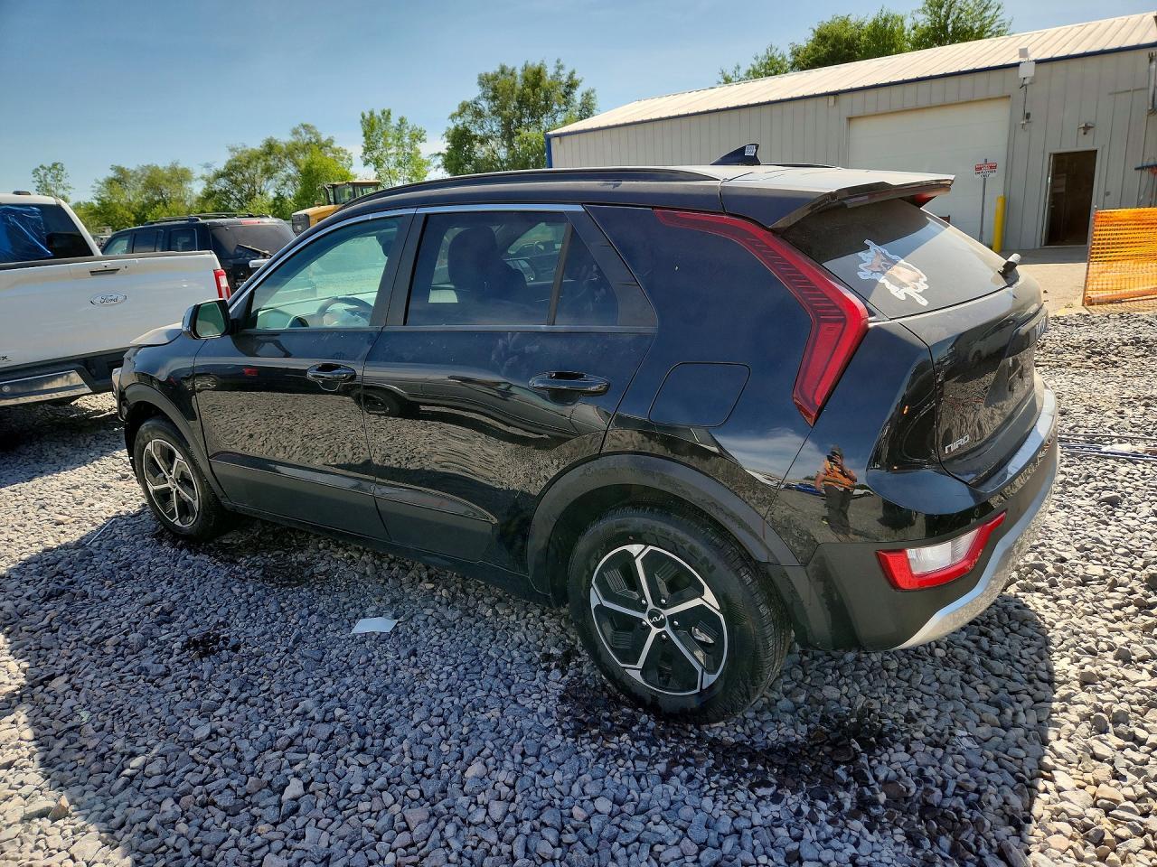 2025 Kia Niro Ex - Image 2