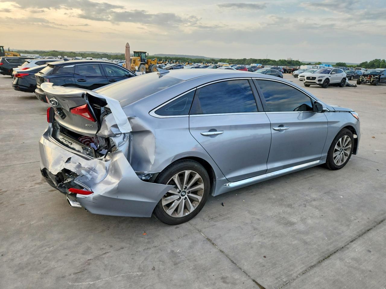 2017 Hyundai Sonata Sport - Image 3