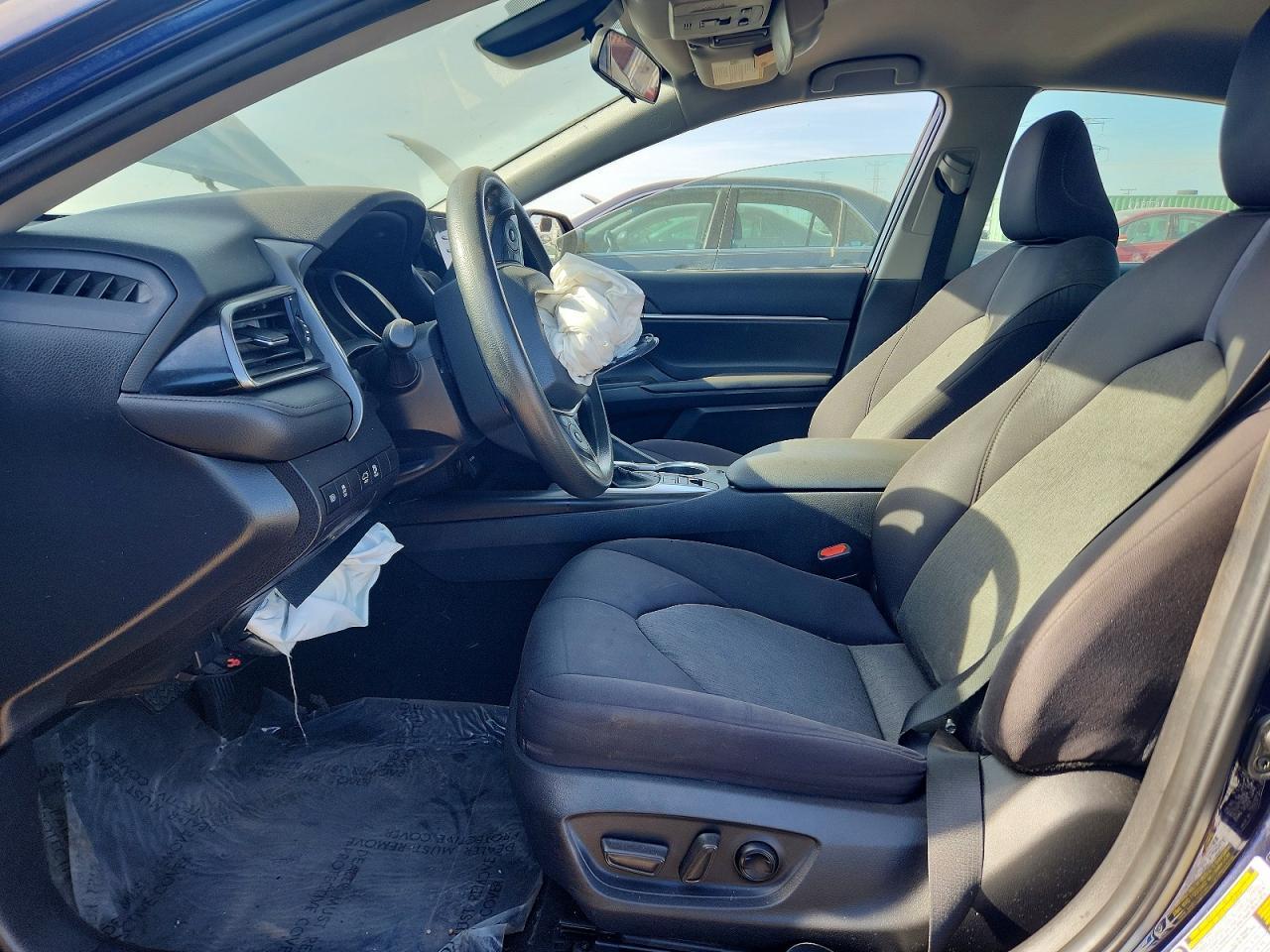 2022 Toyota Camry Le - Фото 7