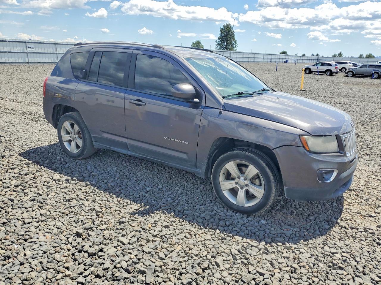 2015 Jeep Compass Latitude - Фото 4