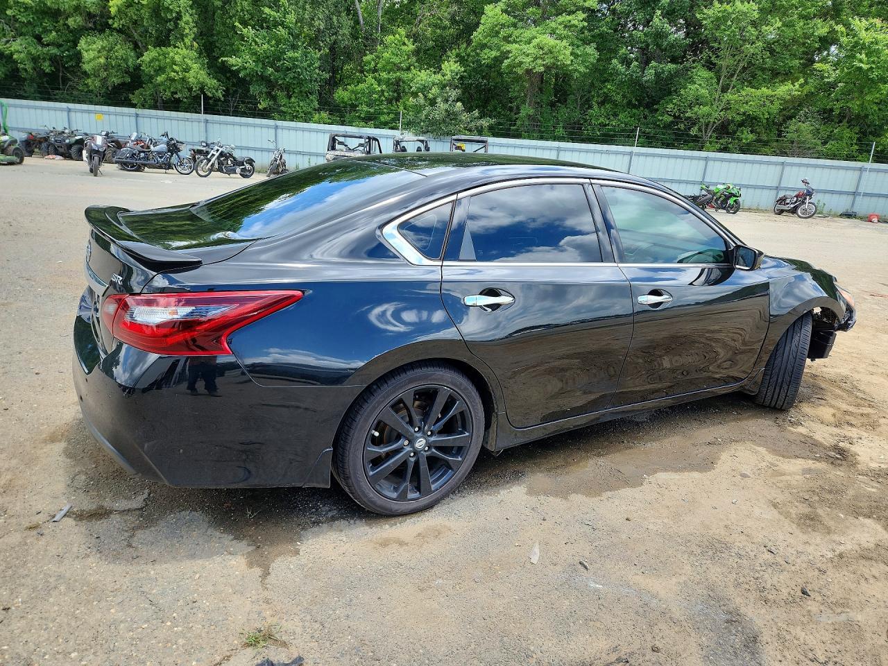 2017 Nissan Altima 2.5 Sr - Фото 3