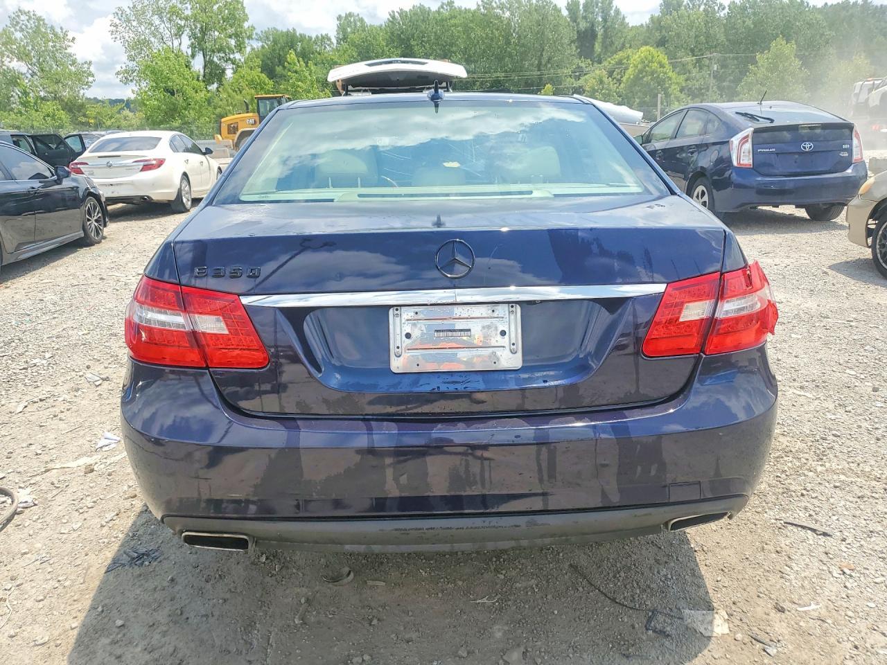 2010 Mercedes-Benz E 350 4Matic - Image 6