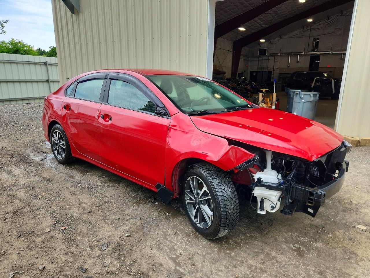 2023 Kia Forte Lxs - Image 4