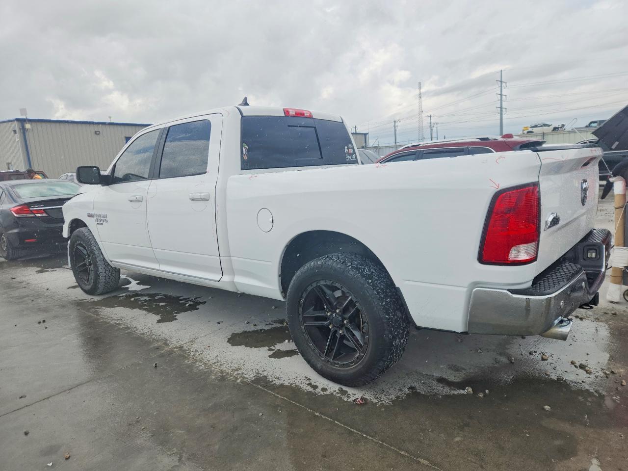 2019 Ram 1500 Classic Slt - Фото 2