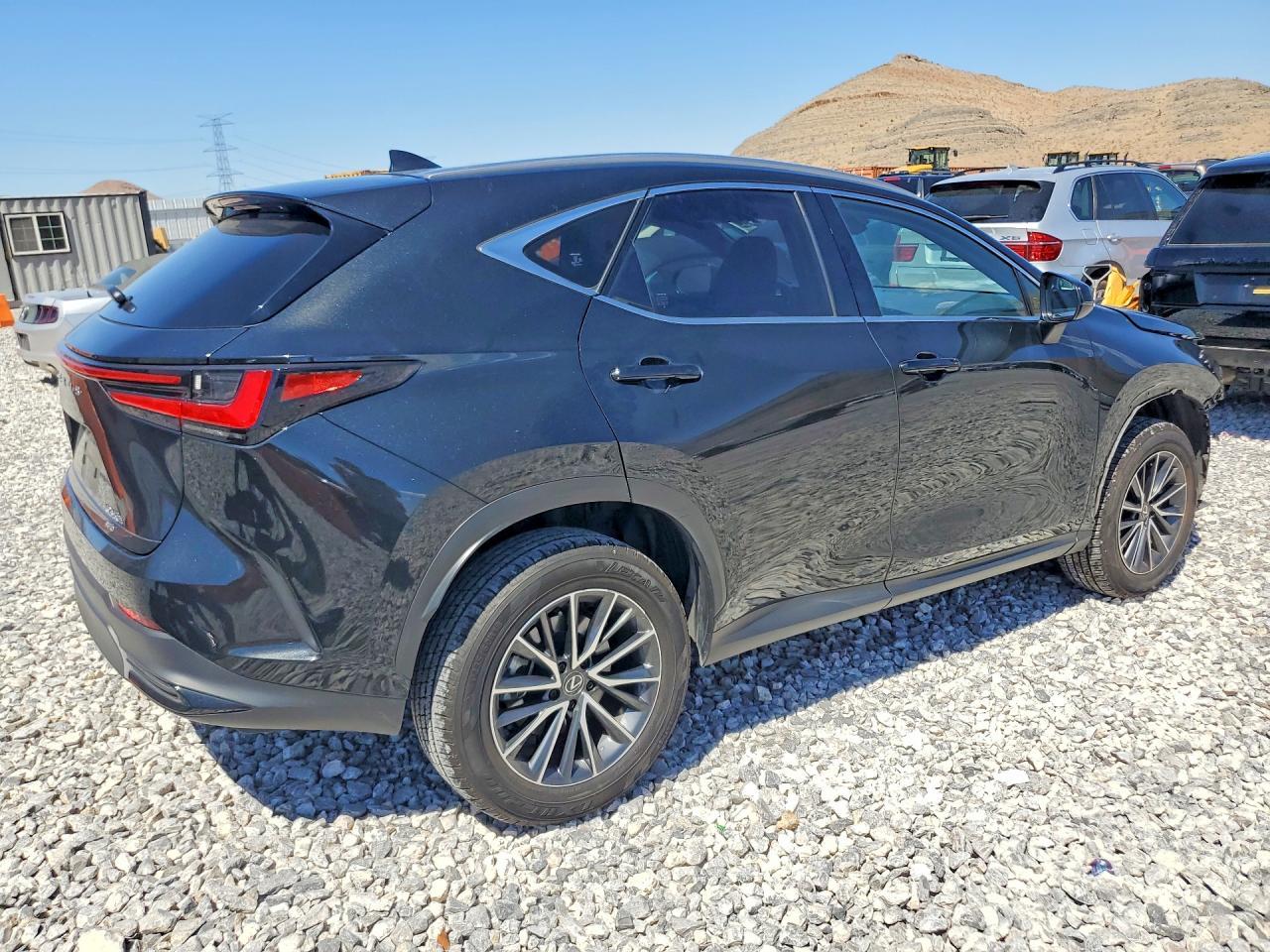 2024 Lexus Nx 350H Premium - Image 3