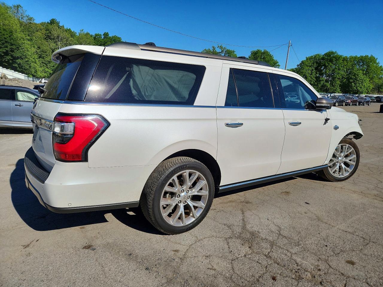 2018 Ford Expedition Max Limited - Image 3