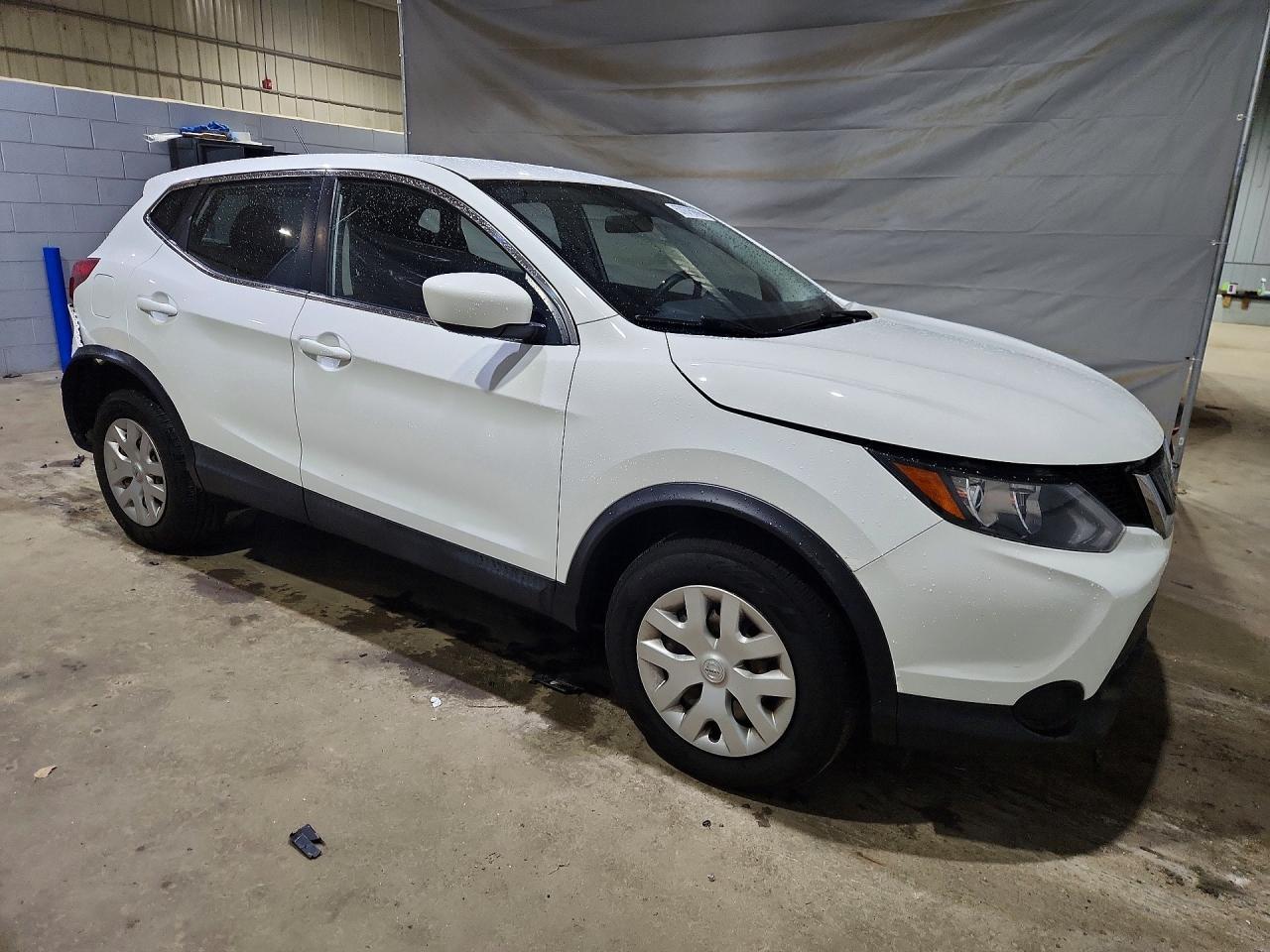 2019 Nissan Rogue Sport S - Image 4