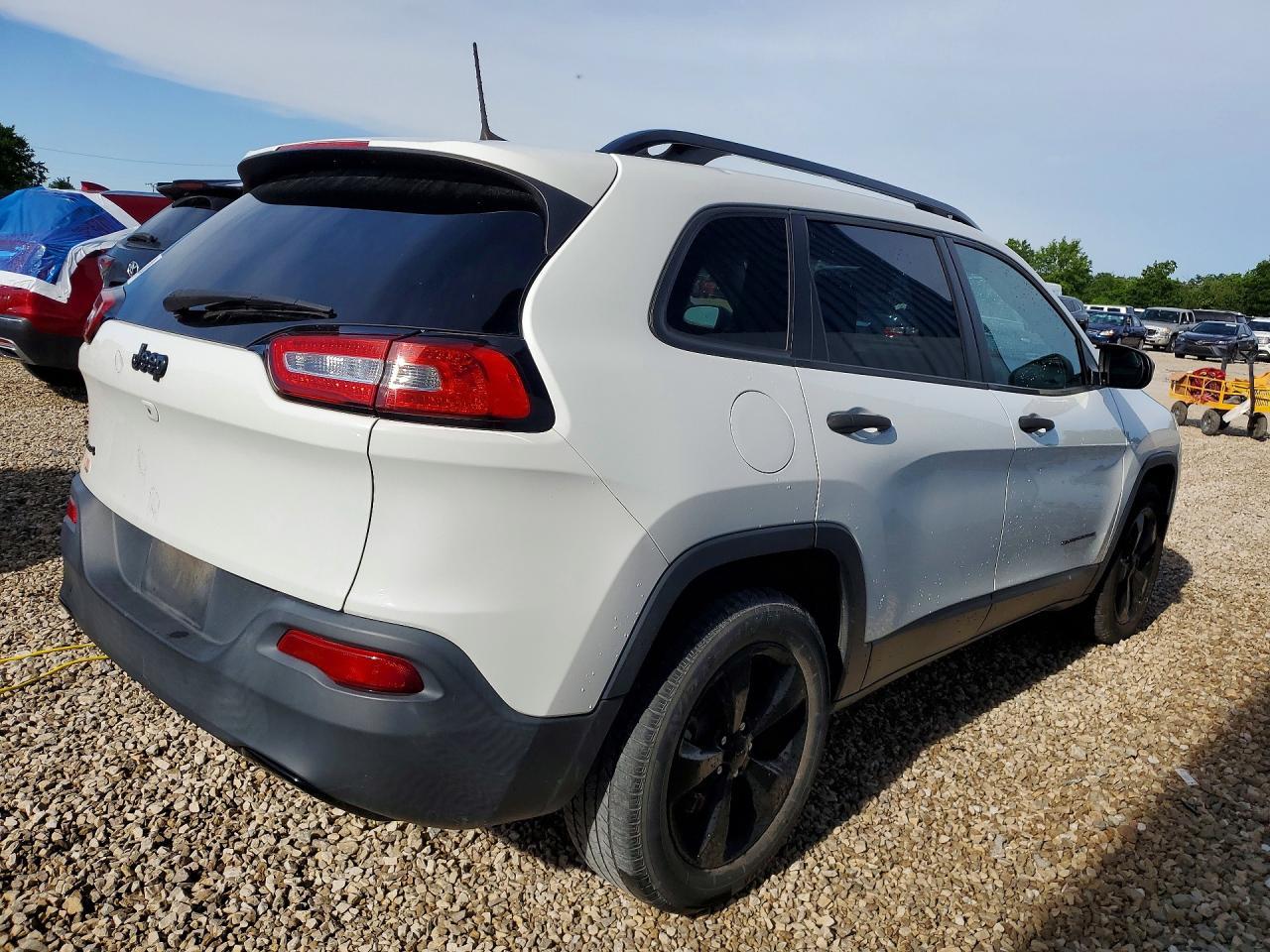 2016 Jeep Cherokee Sport - Фото 3