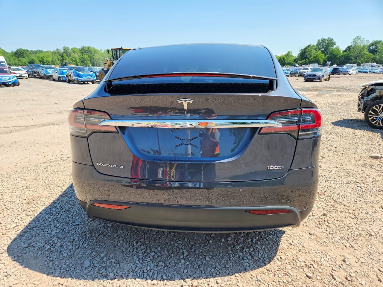 2018 Tesla Model X - Фото 6
