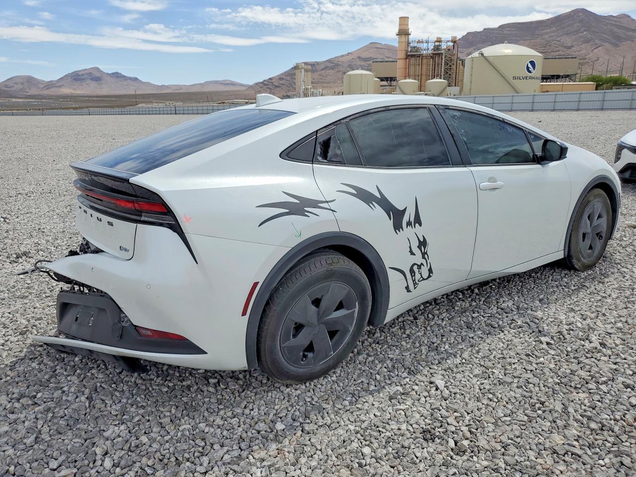2023 Toyota Prius Le - Image 3