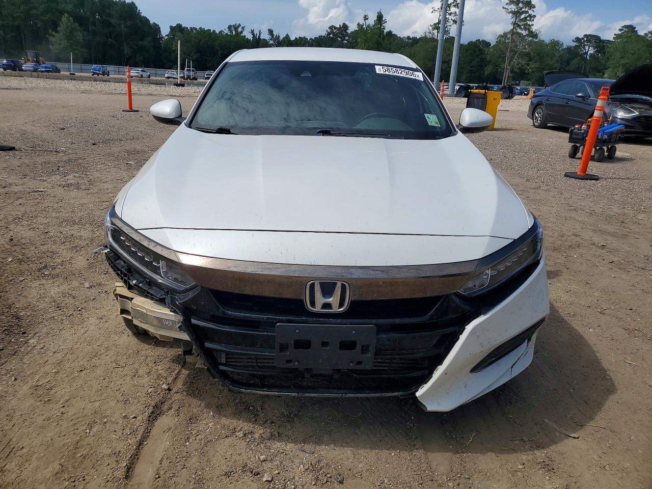 2019 Honda Accord Sport - Image 5