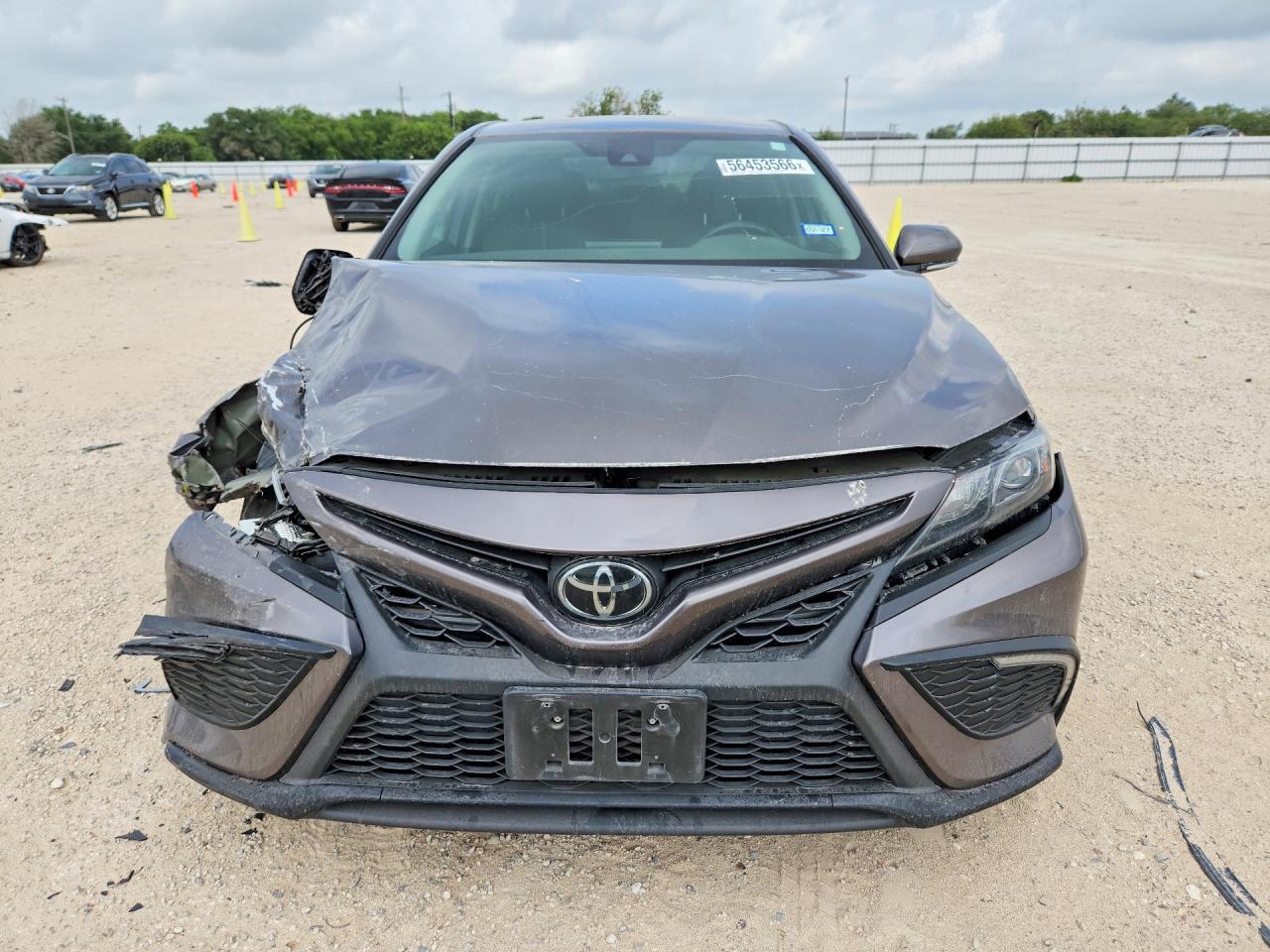 2024 Toyota Camry Se - Фото 5