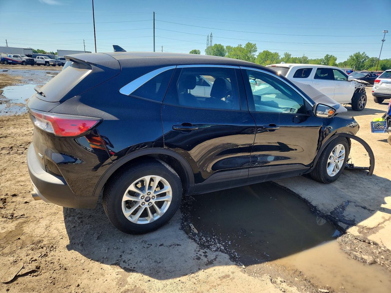 2020 Ford Escape - Image 3