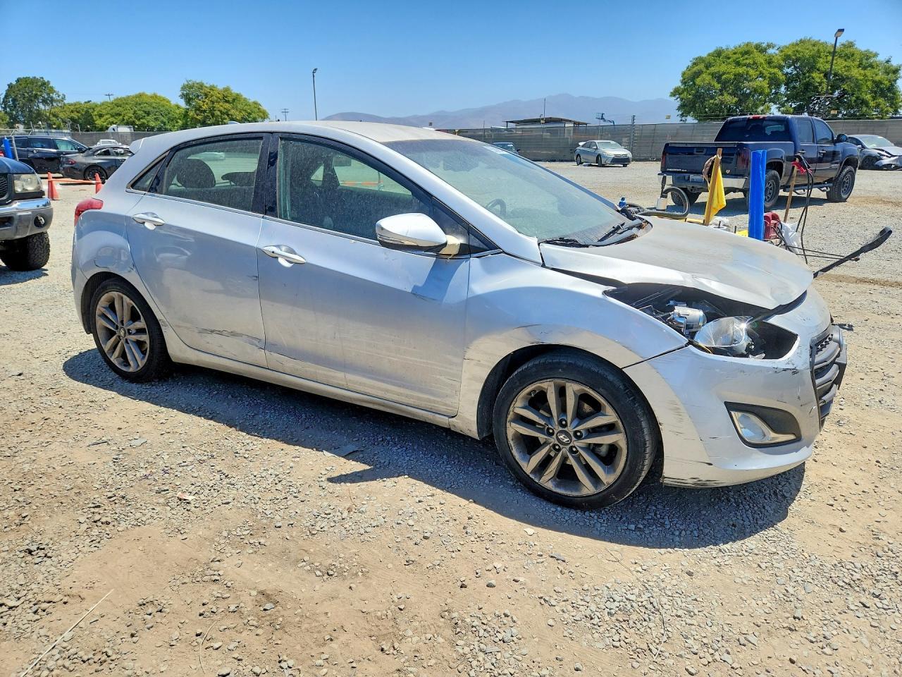 2016 Hyundai Elantra Gt Base - Фото 4