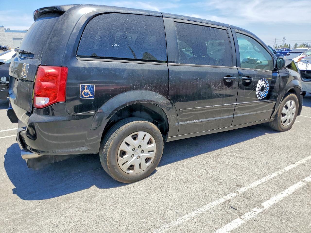 2014 Dodge Grand Caravan Se - Image 3