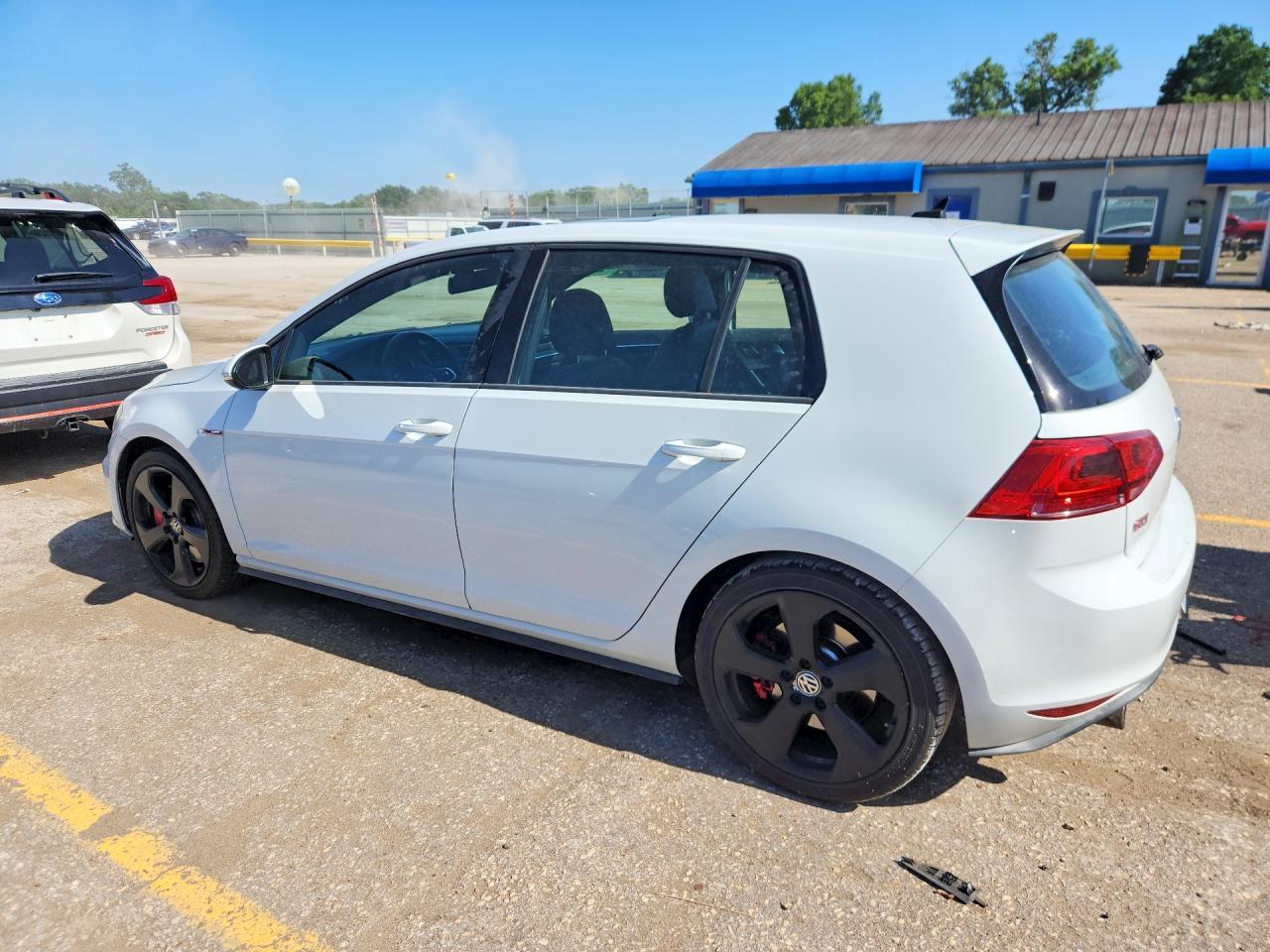2015 Volkswagen Gti - Фото 2