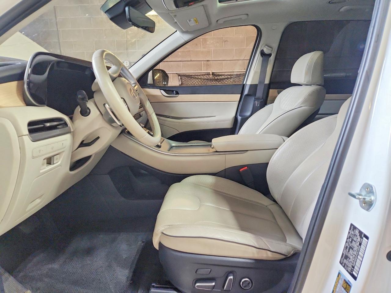 2023 Hyundai Palisade Limited - Image 7
