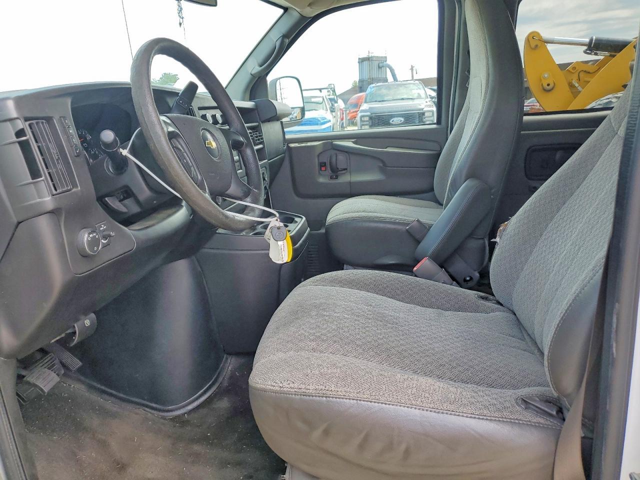 2013 Chevrolet Express G3500 Lt - Фото 7