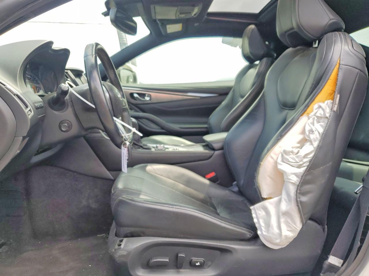 2019 Infiniti Q60 3.0T Luxe - Image 7