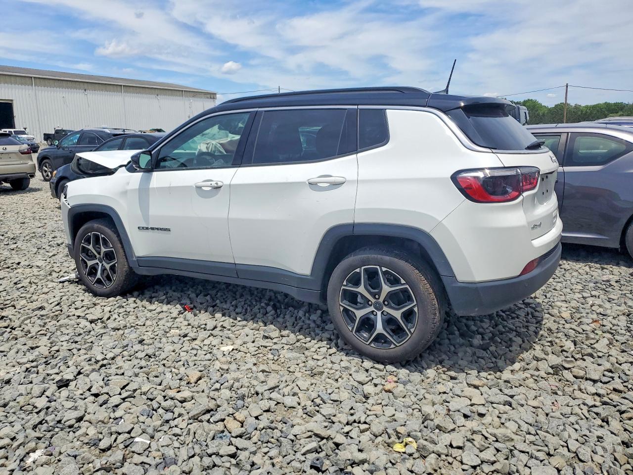 2025 Jeep Compass Limited - Фото 2