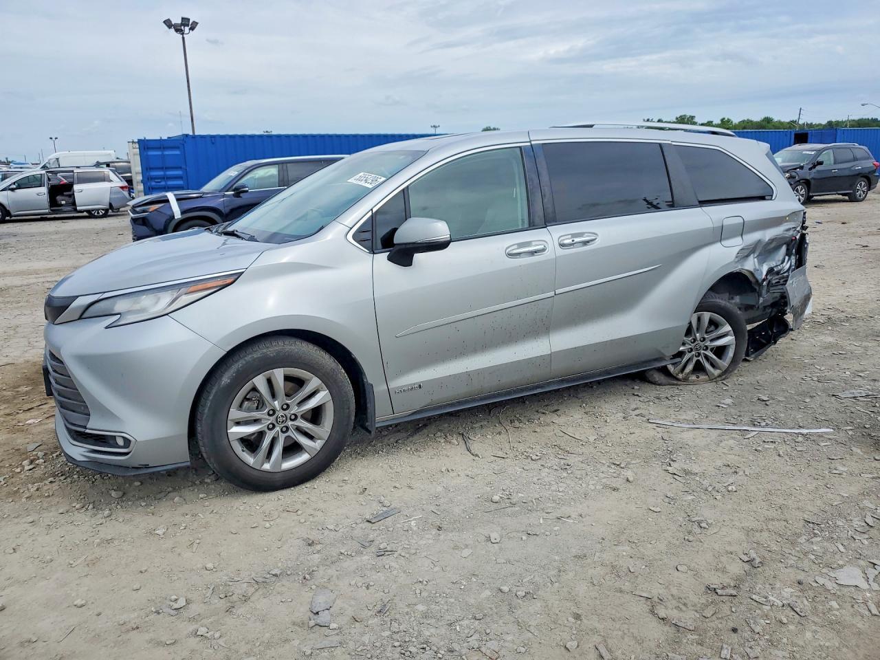 2021 Toyota Sienna Limited 7-Passenger
