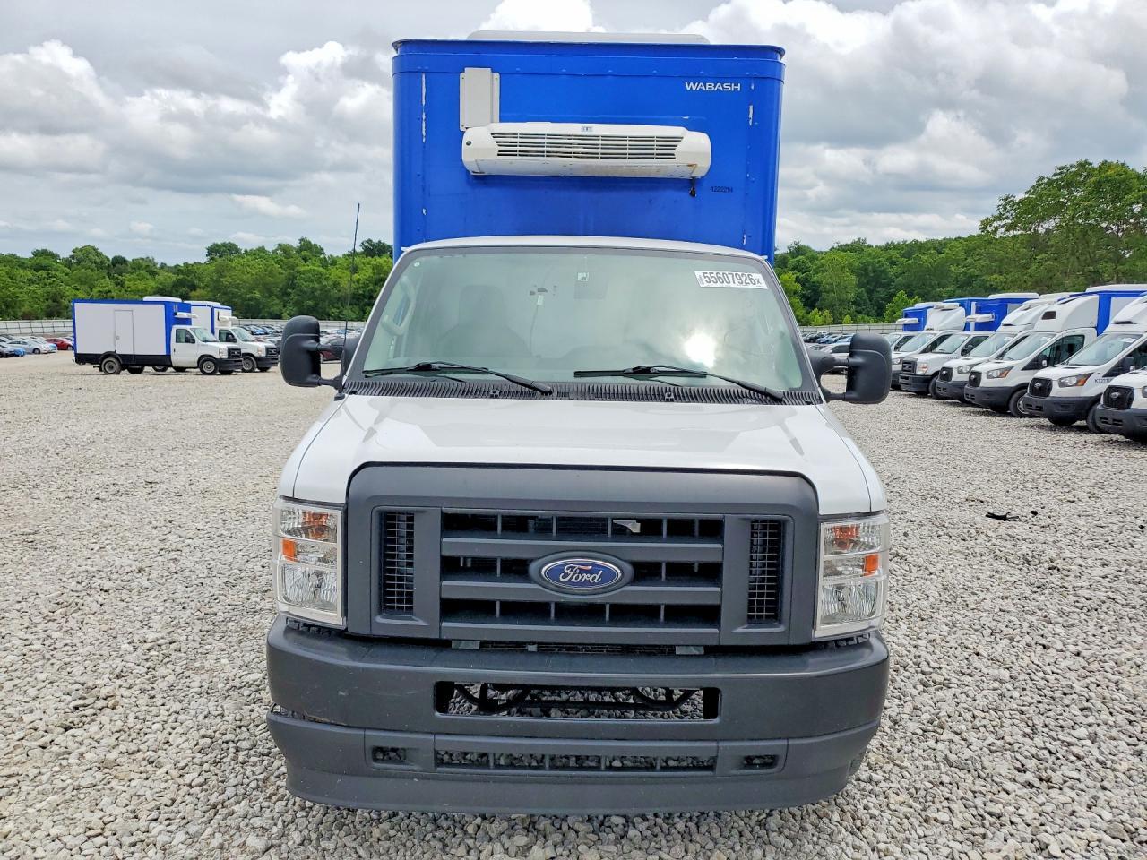 2024 Ford E350 Refrigerated Box Truck - Фото 5