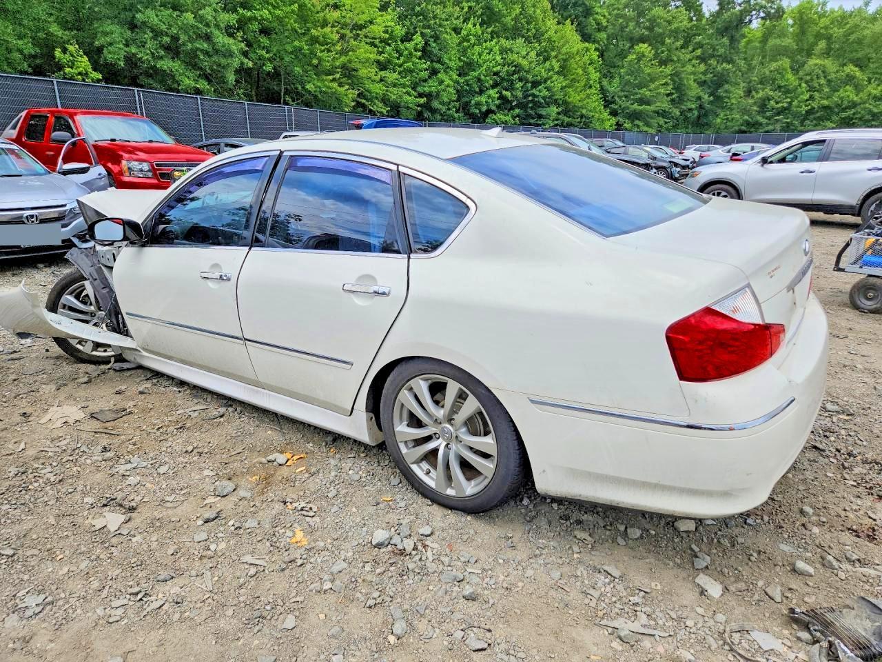 2008 Infiniti M35 Base - Image 2