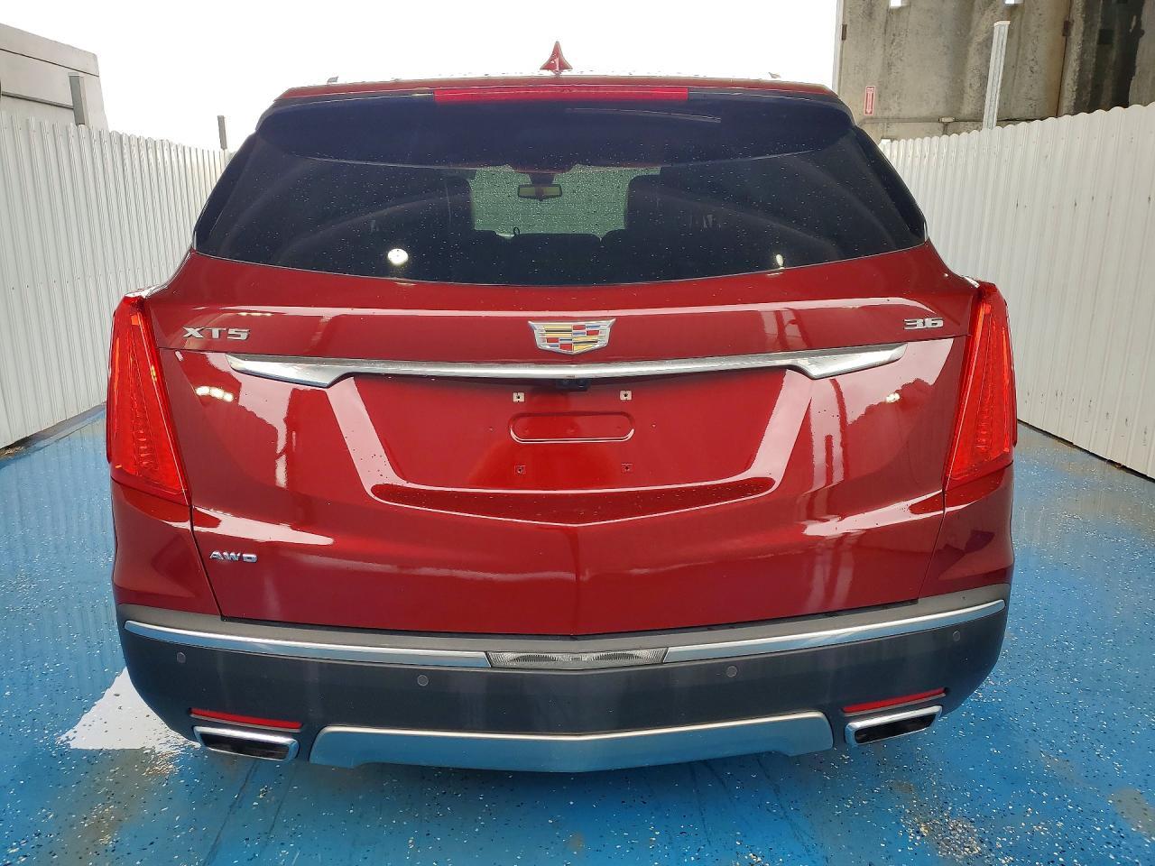 2017 Cadillac Xt5 Platinum - Image 6