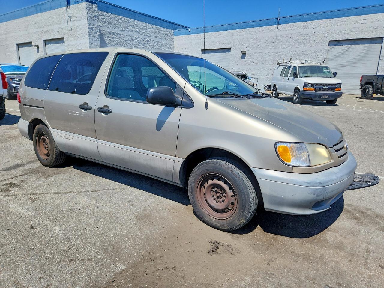 2001 Toyota Sienna Ce - Фото 4