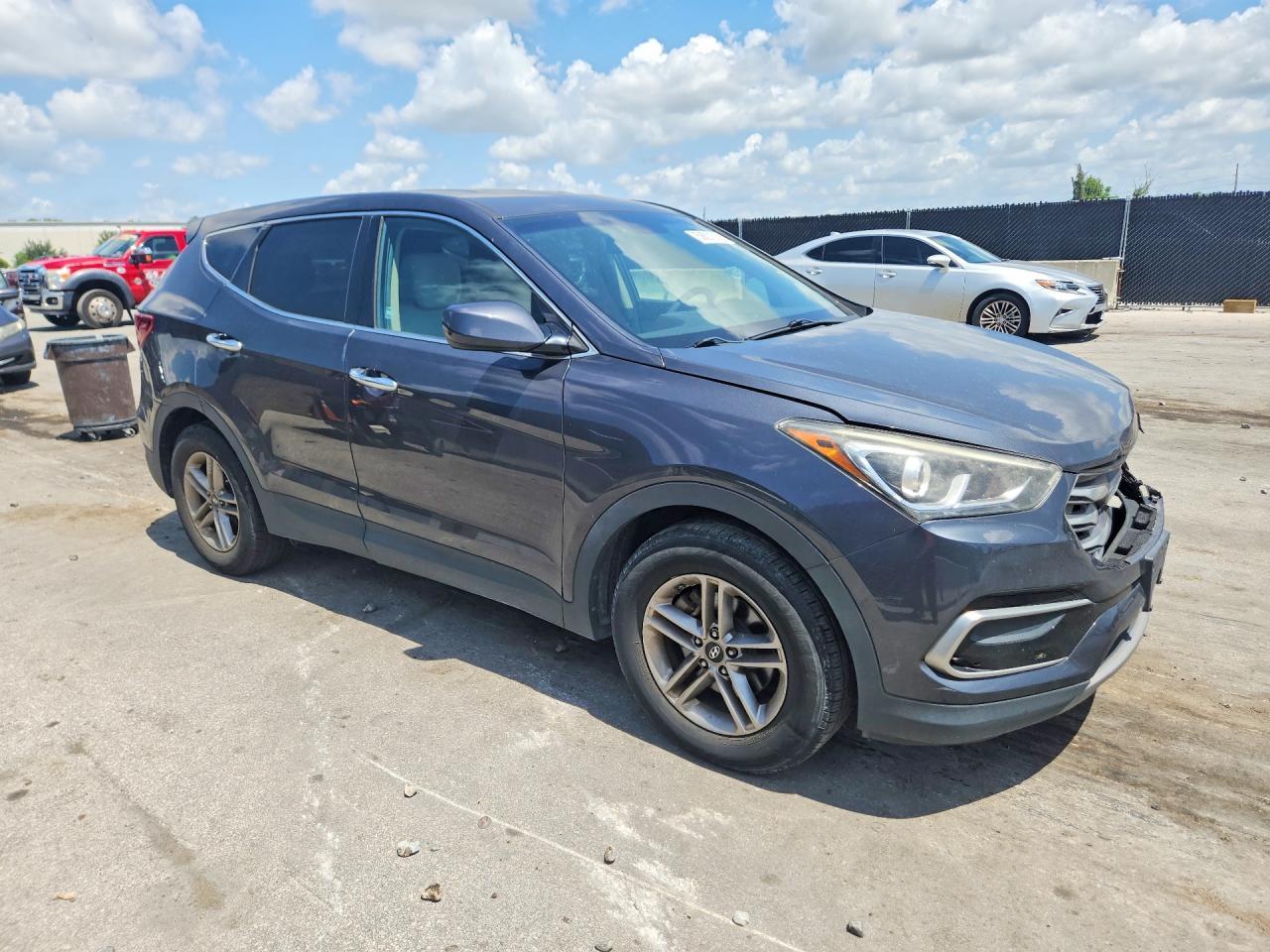 2017 Hyundai Santa Fe Sport 2.4L - Image 4