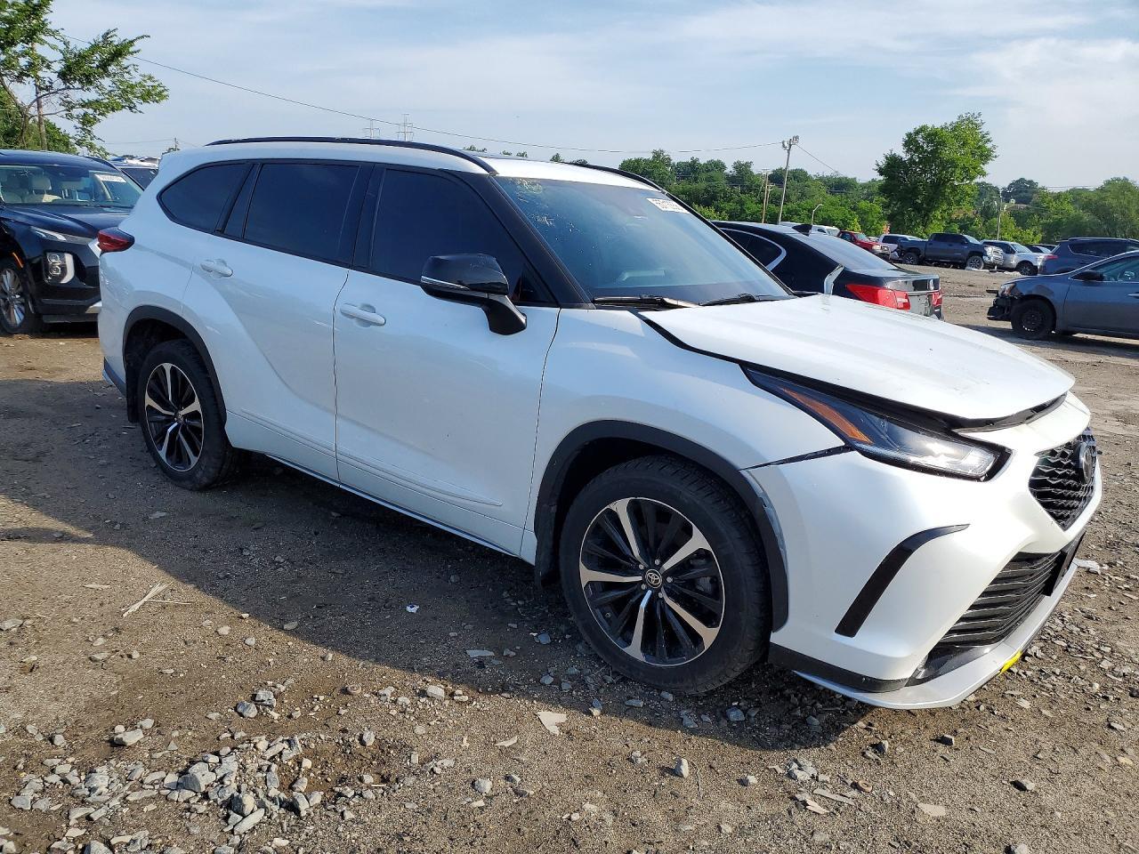 2022 Toyota Highlander Sport - Фото 4