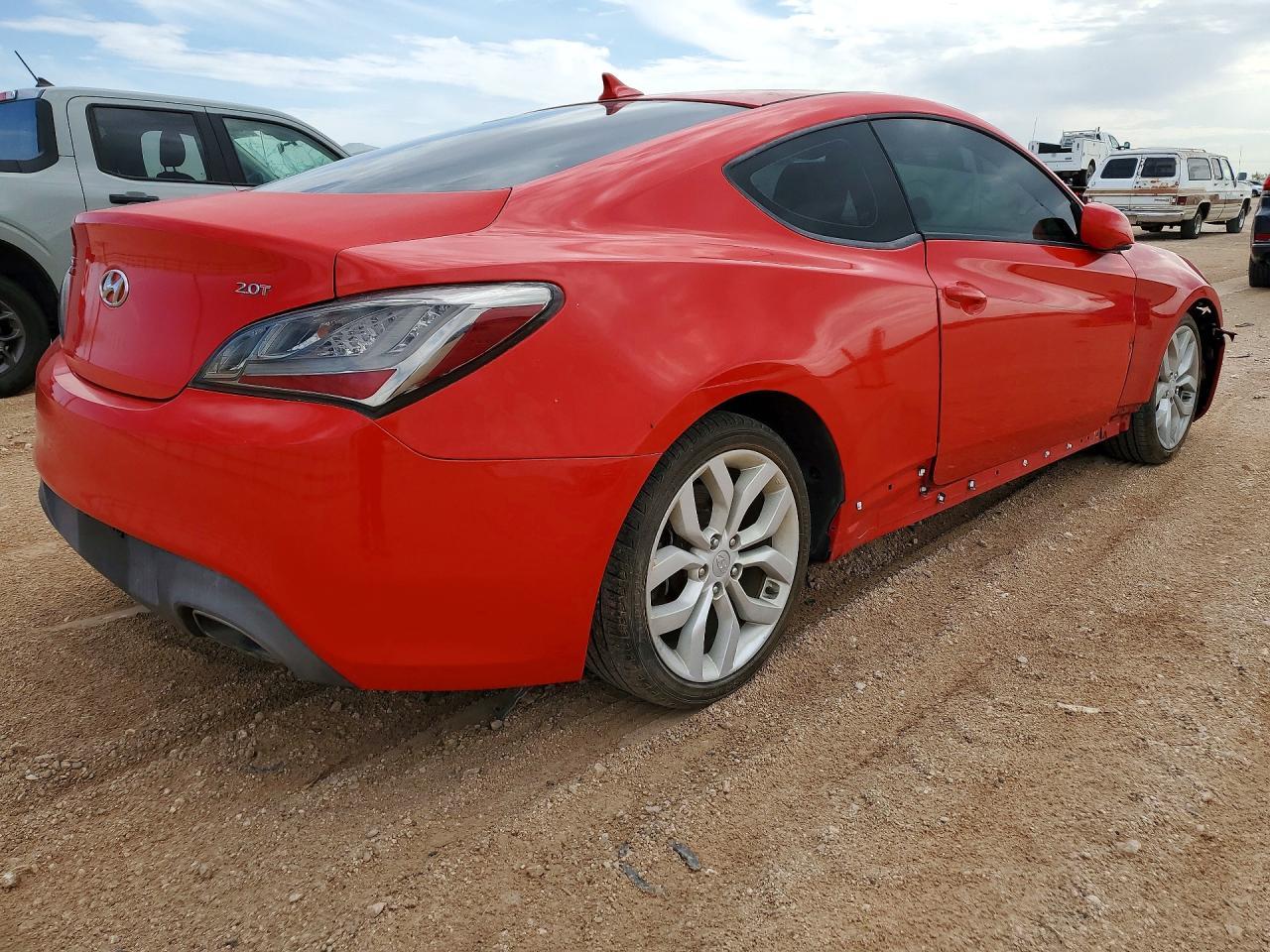 2012 Hyundai Genesis Coupe 2.0T - Фото 3