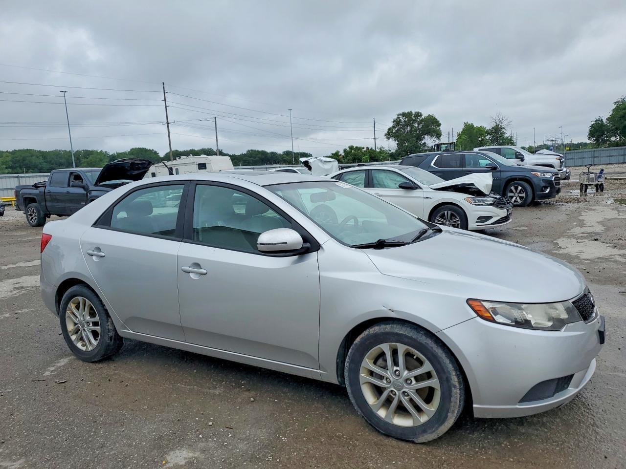 2011 Kia Forte Ex - Image 4