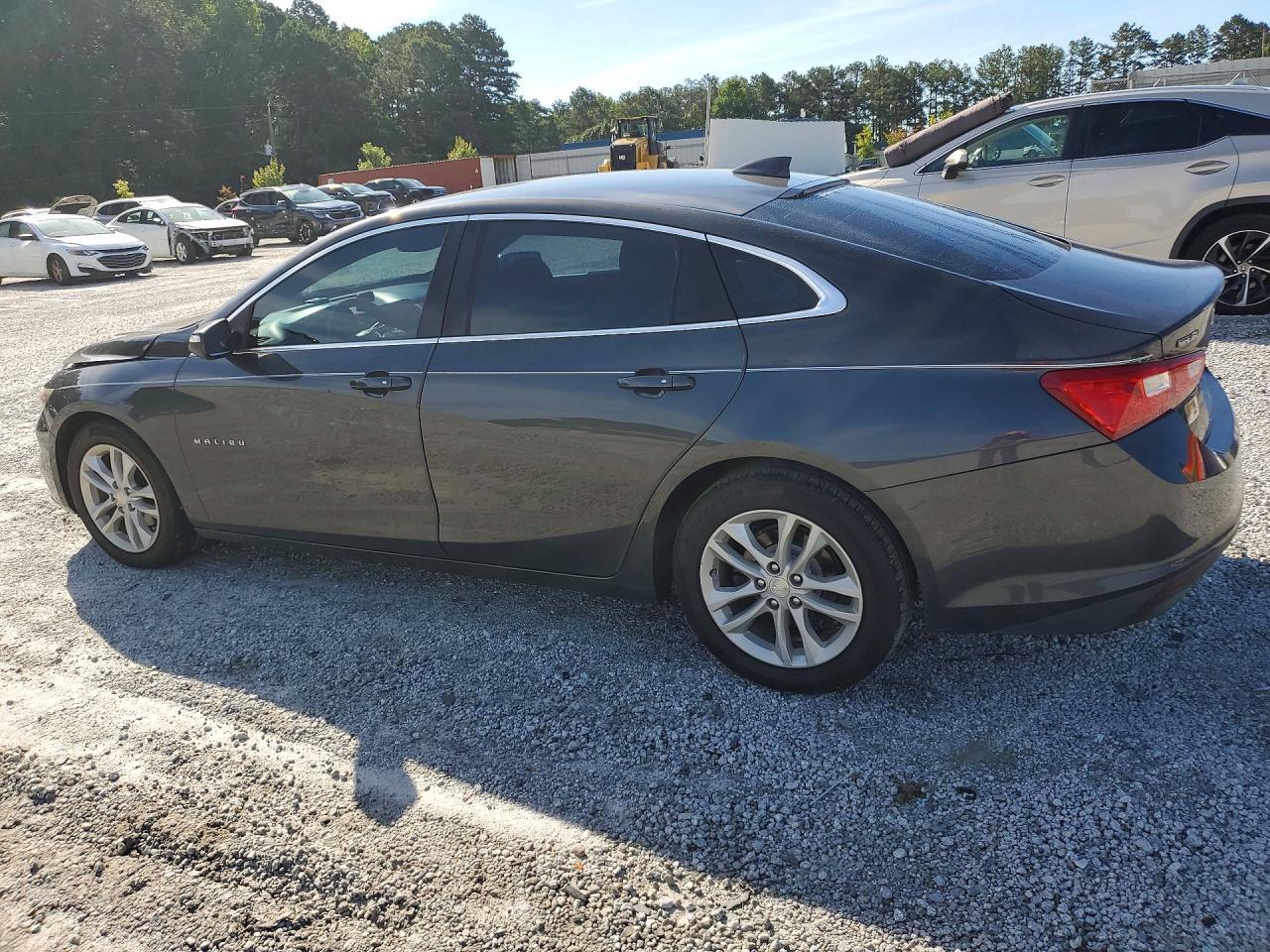 2016 Chevrolet Malibu Lt - Image 2