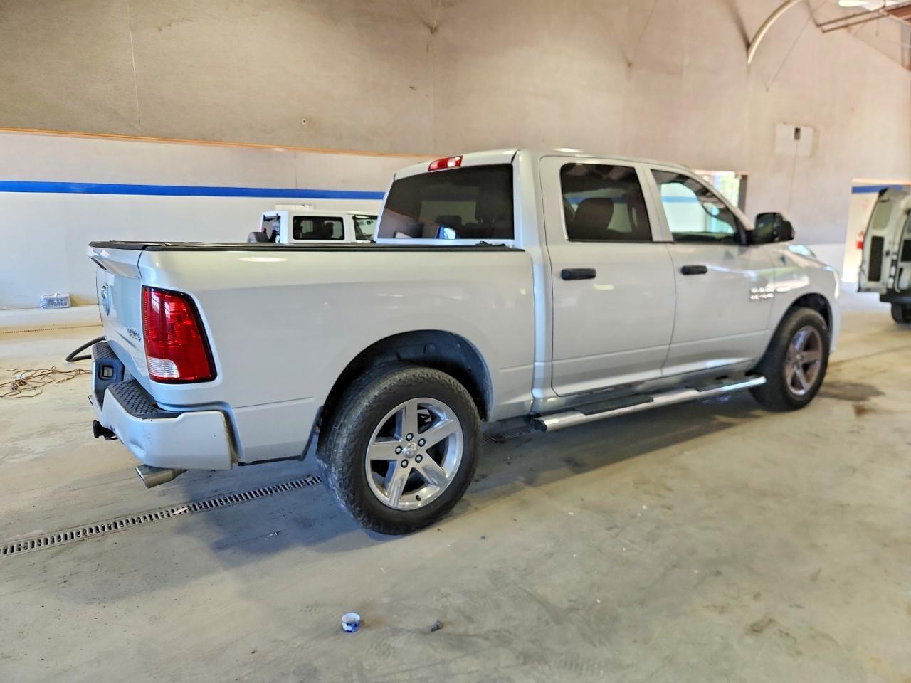 2013 Ram 1500 St - Фото 3