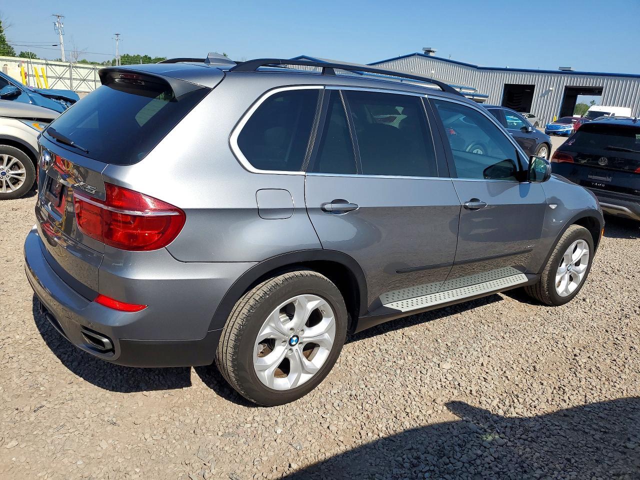 2012 BMW X5 xDrive50I - Image 3